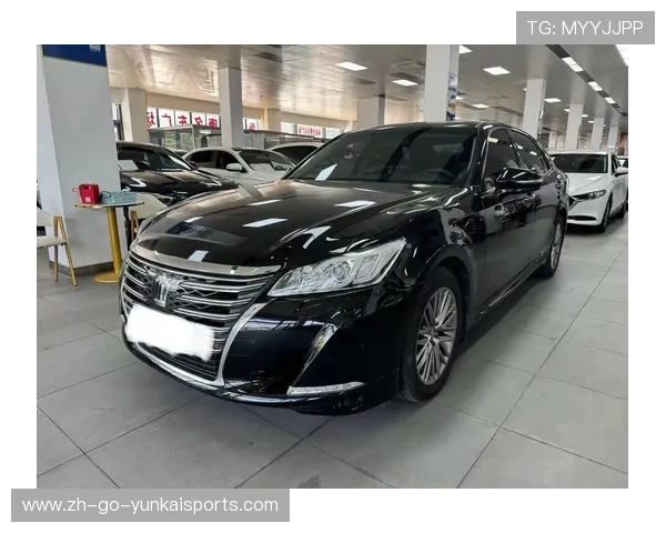 17年皇冠 2.0T 运动版，东莞牌白色，3万公里，仅售16.98万！